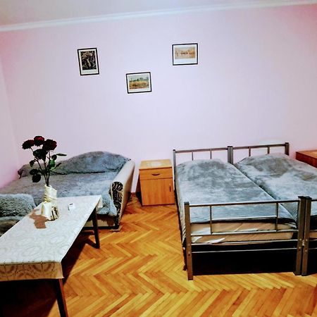 Apartment With A Nice Terrace In Old City Center Tbilisi Eksteriør billede