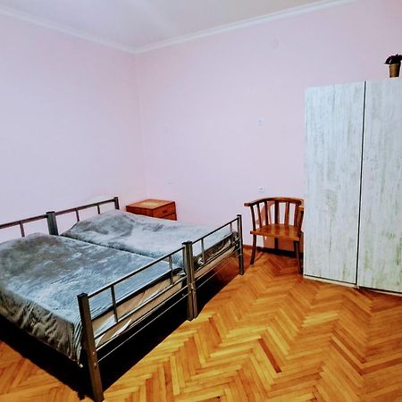 Apartment With A Nice Terrace In Old City Center Tbilisi Eksteriør billede