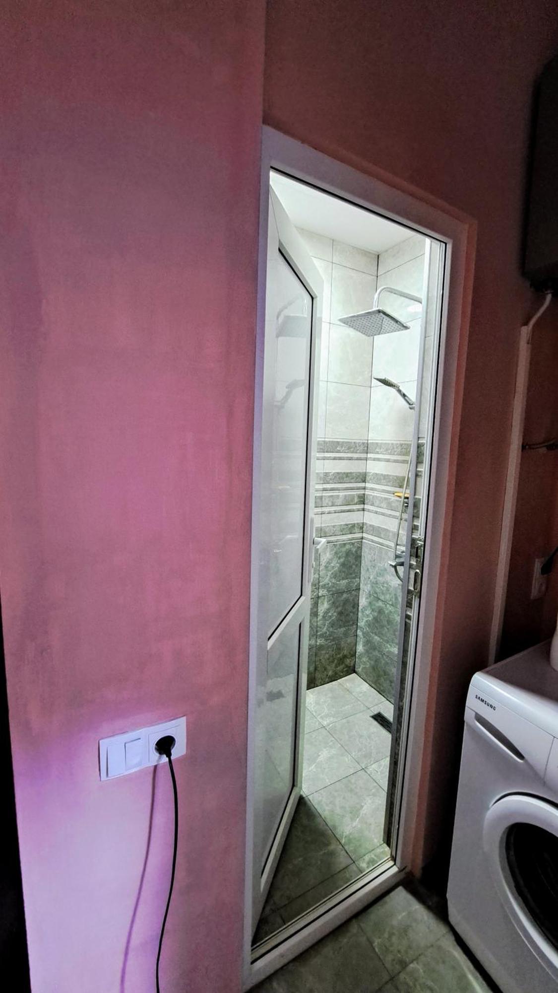 Apartment With A Nice Terrace In Old City Center Tbilisi Eksteriør billede