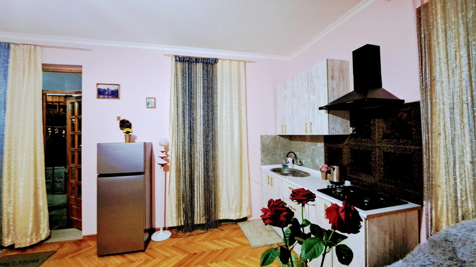 Apartment With A Nice Terrace In Old City Center Tbilisi Eksteriør billede